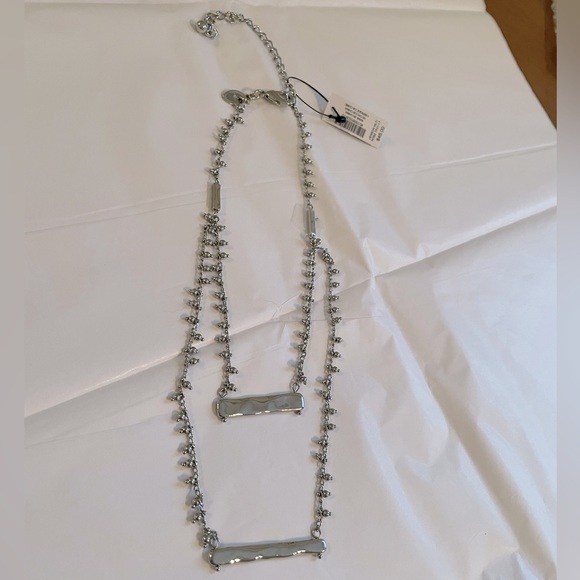 Chico’s Jenson 2 layer necklace with bars, all in bauble silver tones NWT - Picture 4 of 9